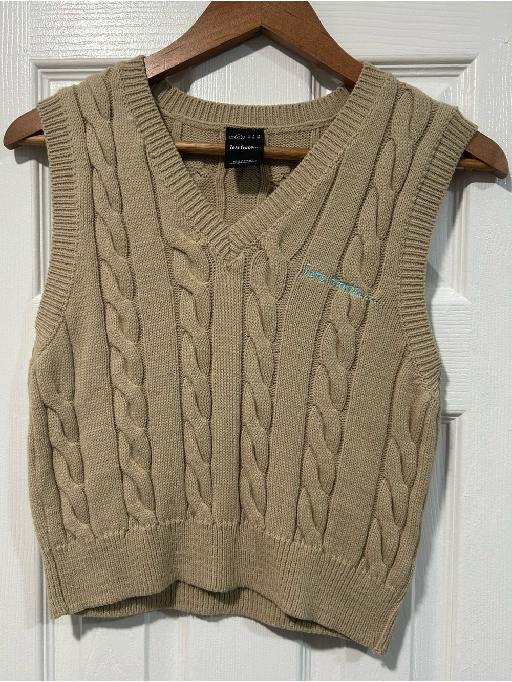 iets frans V-Neck Cable Knit Sweater